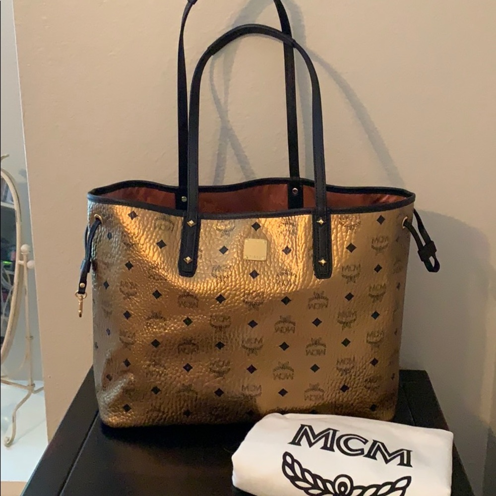 MCM Visetos Metallic Medium Shopper Tote